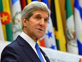 John Kerry visits Iraq
